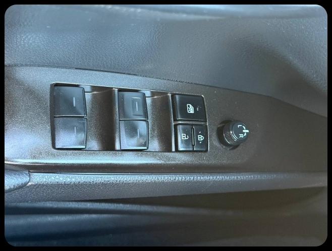 Toyota Camry SE 2024