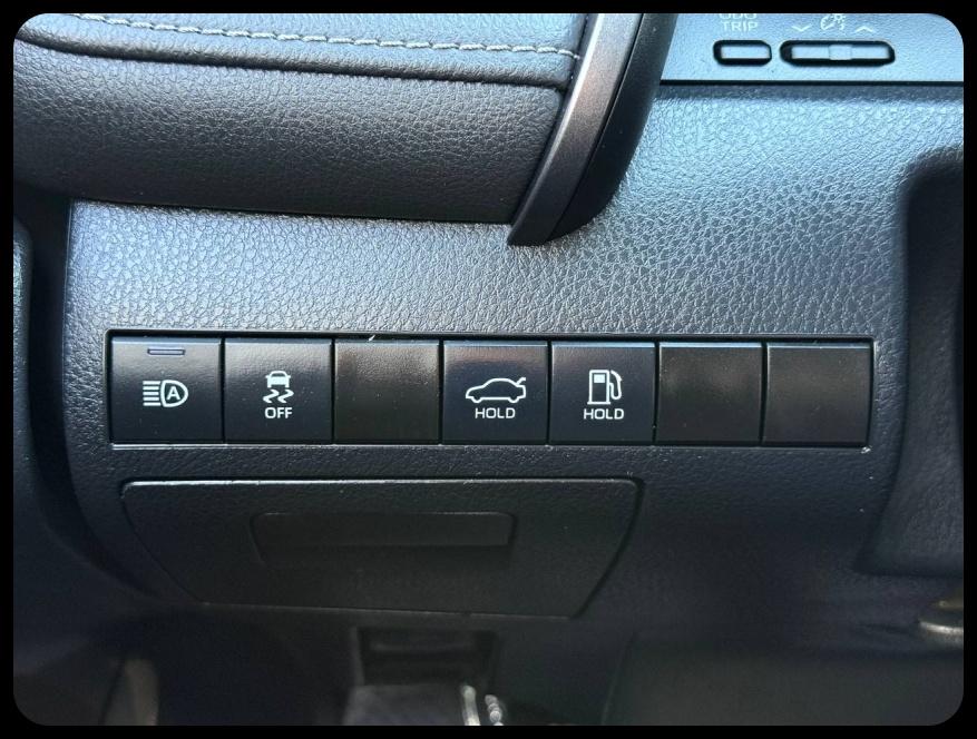 Toyota Camry SE 2024