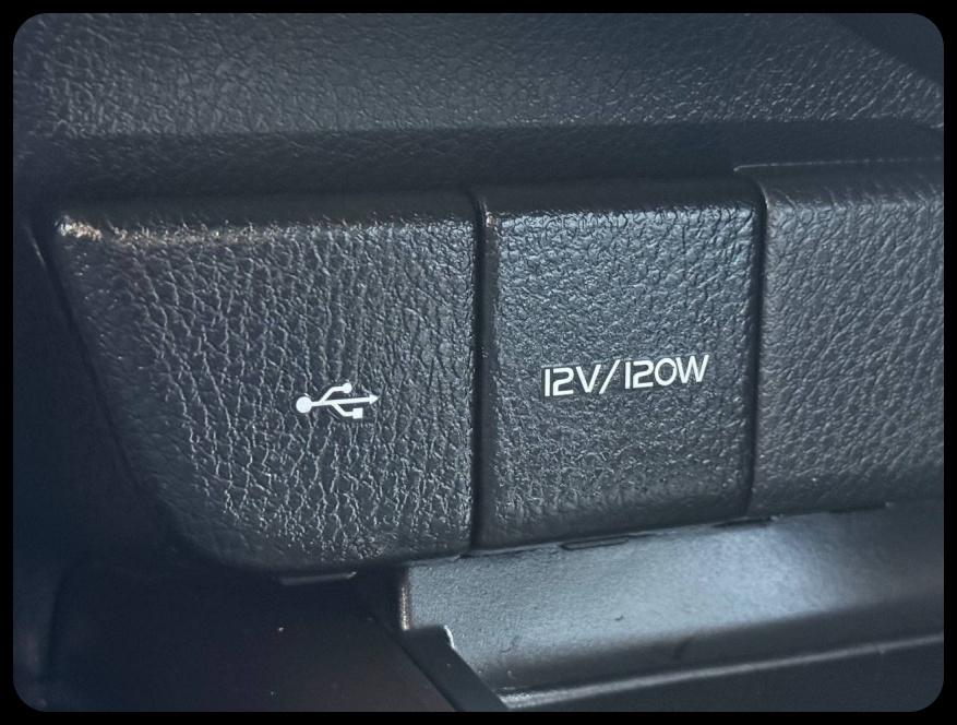 Toyota Camry SE 2024