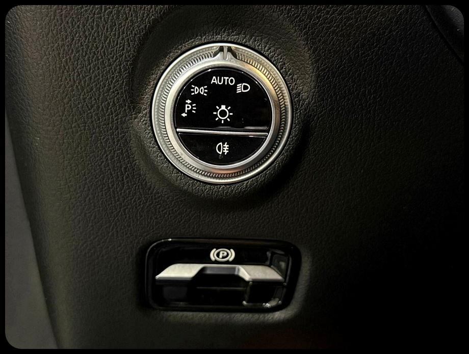 Mercedes-Benz C-Class C300 Sedan 2024