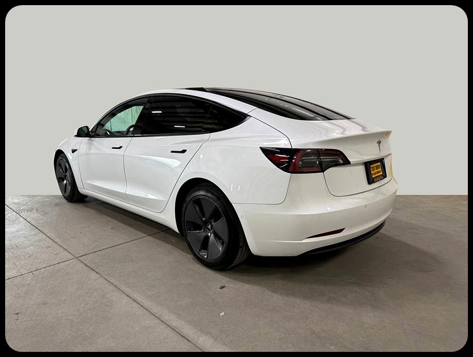 Tesla Model 3 Standard Range Plus 2021