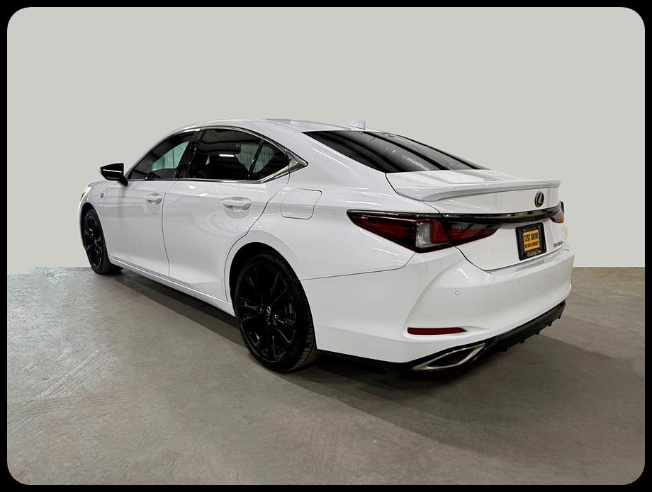Lexus ES 350 F SPORT 2023