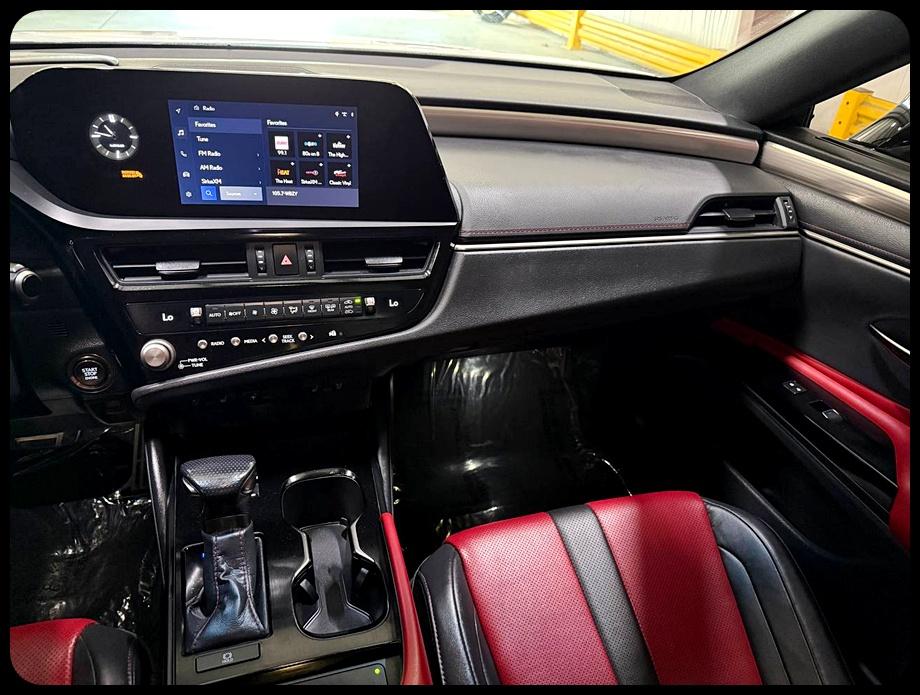 Lexus ES 350 F SPORT 2023