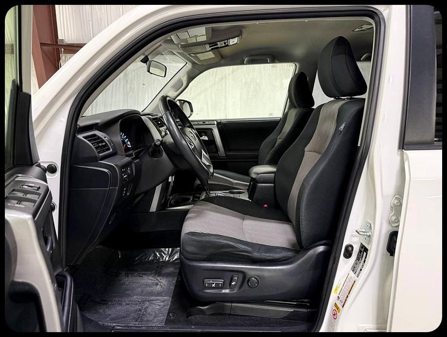 Toyota 4Runner SR5 2018