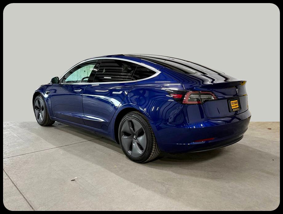 Tesla Model 3 Base 2018
