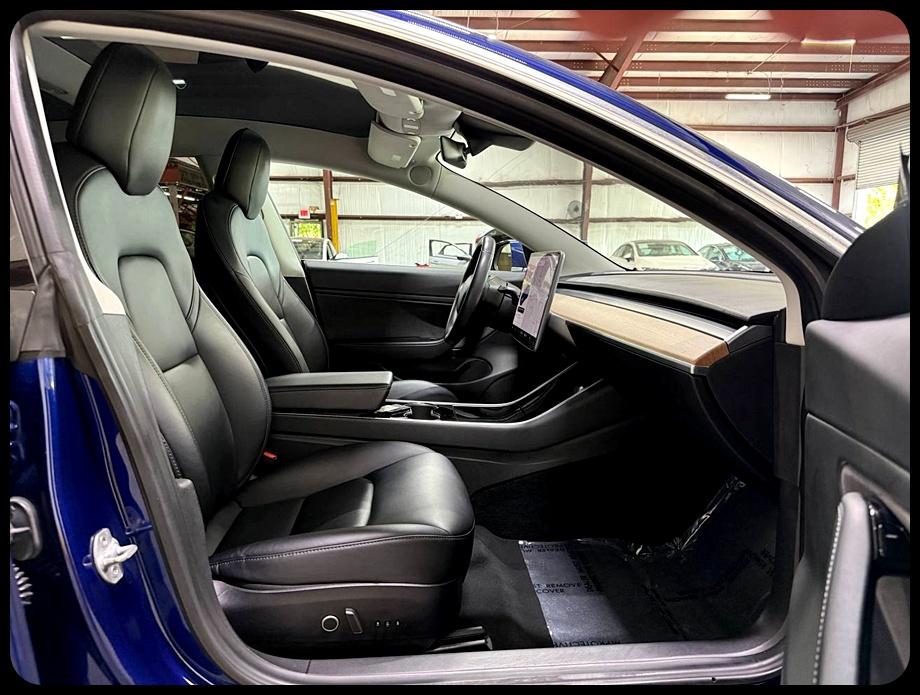 Tesla Model 3 Base 2018