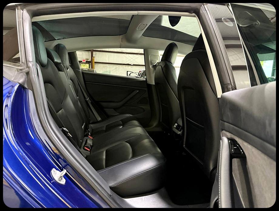 Tesla Model 3 Base 2018