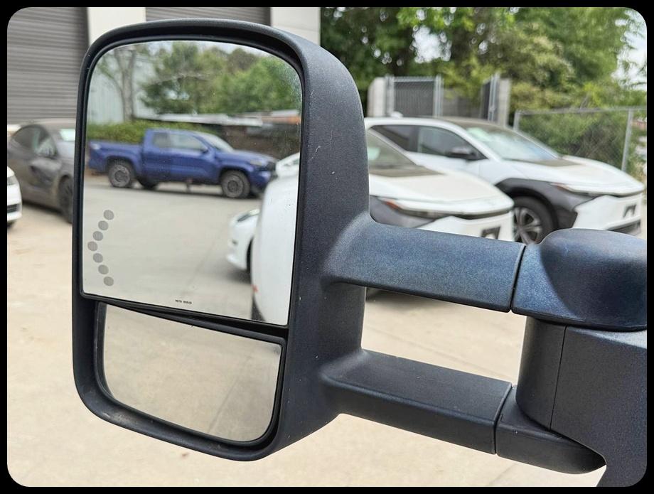 Chevrolet Silverado 3500HD LT Crew Cab 2WD 2011