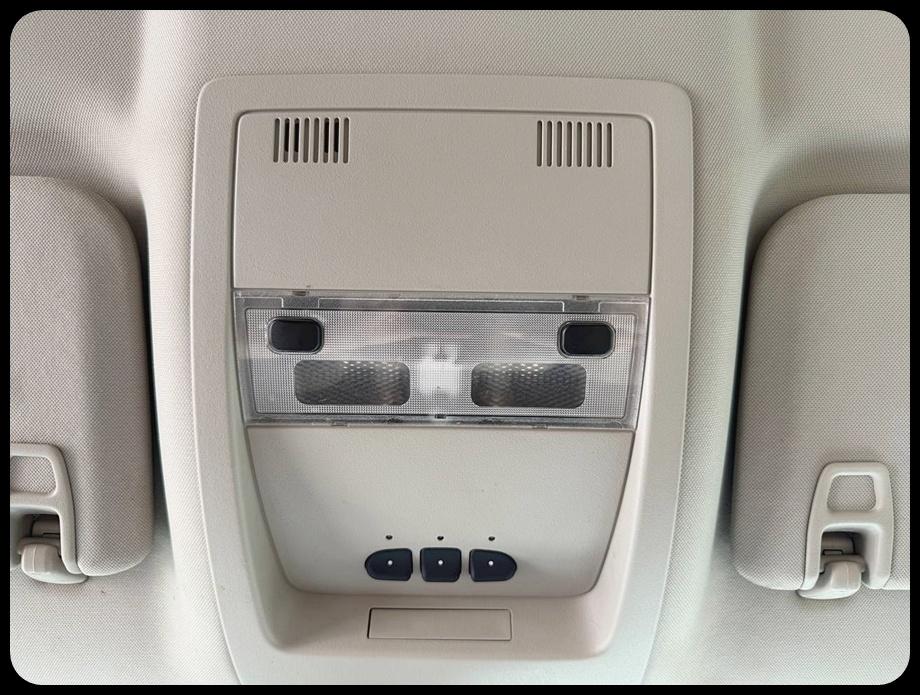 Chevrolet Silverado 3500HD LT Crew Cab 2WD 2011