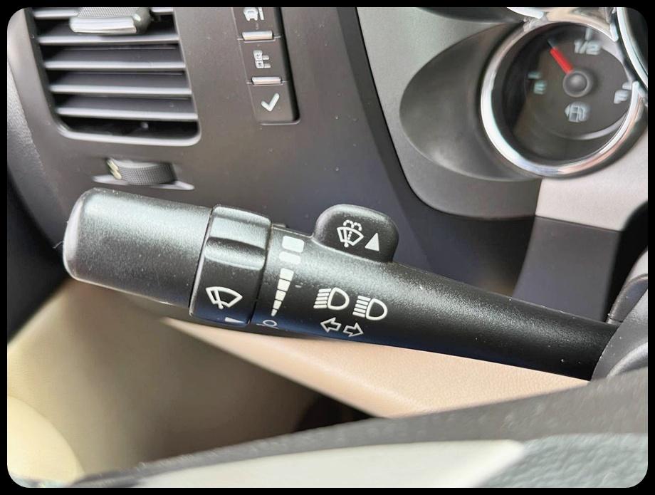 Chevrolet Silverado 3500HD LT Crew Cab 2WD 2011