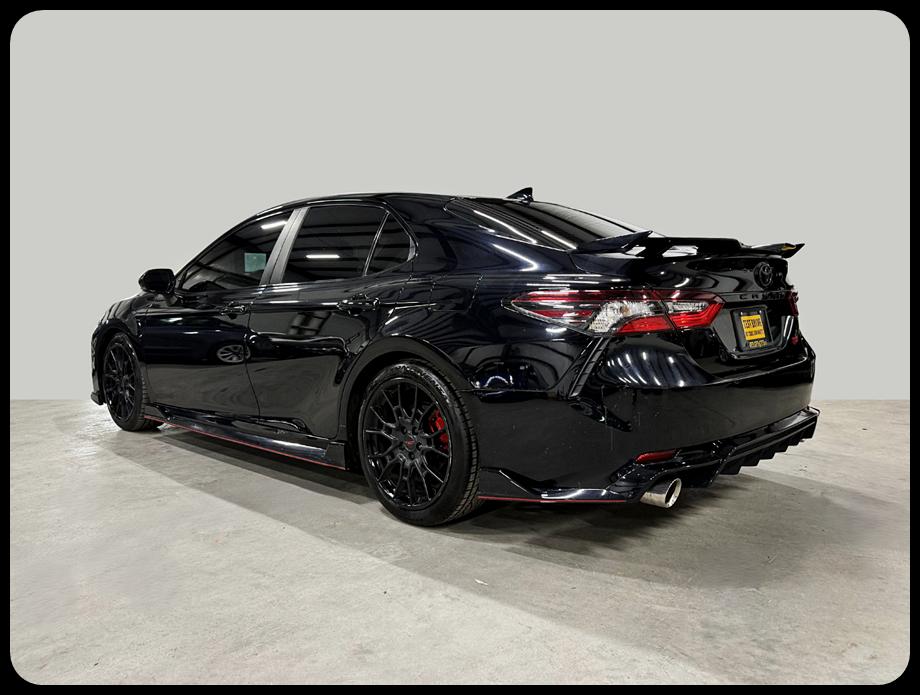 Toyota Camry  2021
