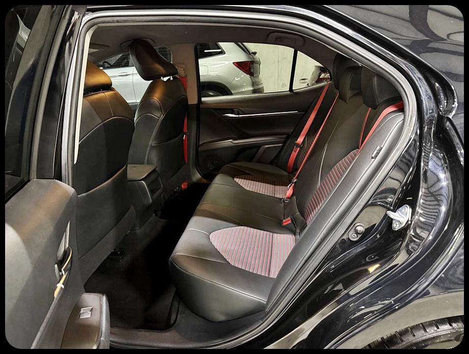 Toyota Camry  2021