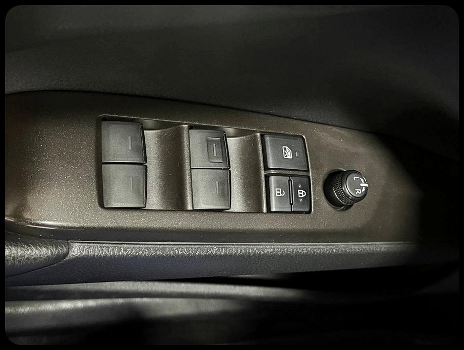Toyota Camry  2021