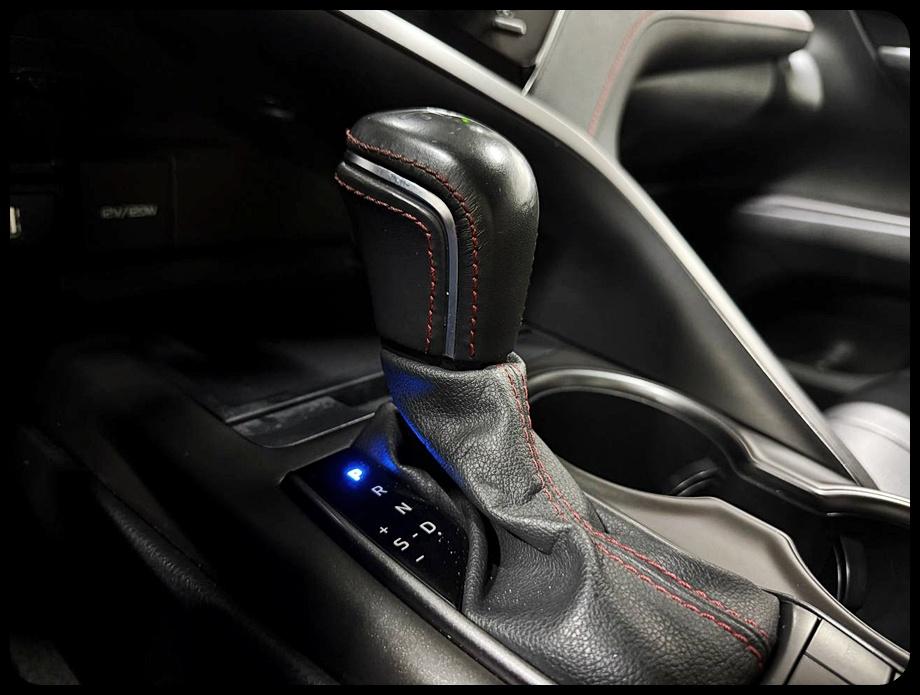 Toyota Camry  2021