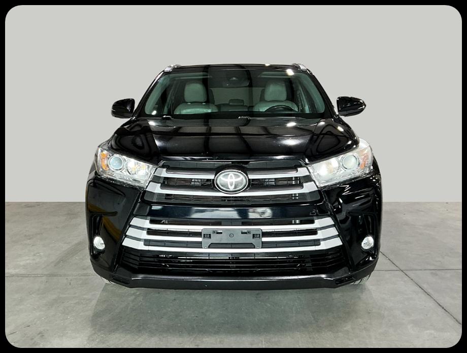 Toyota Highlander XLE AWD V6 2019