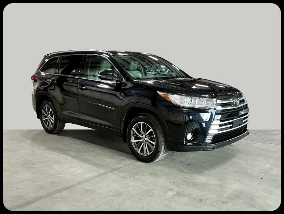 Toyota Highlander XLE AWD V6 2019