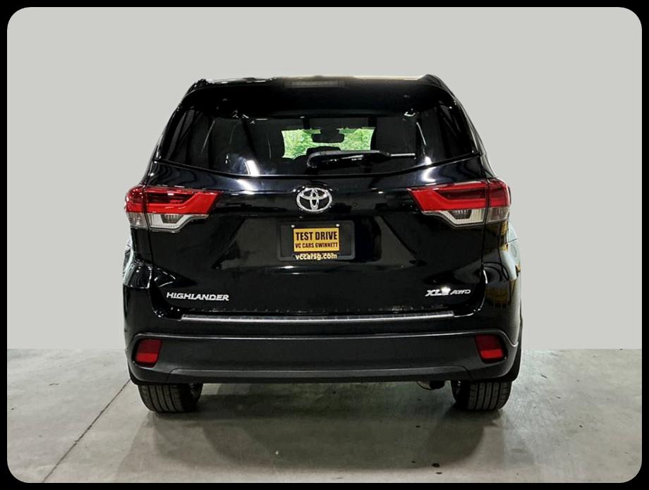 Toyota Highlander XLE AWD V6 2019