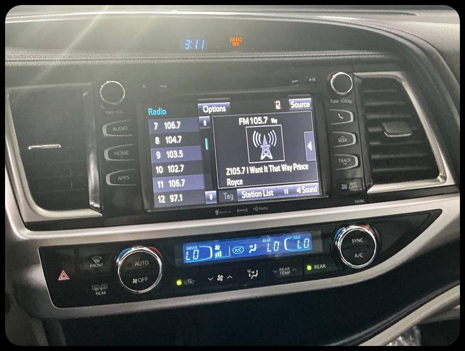 Toyota Highlander XLE AWD V6 2019