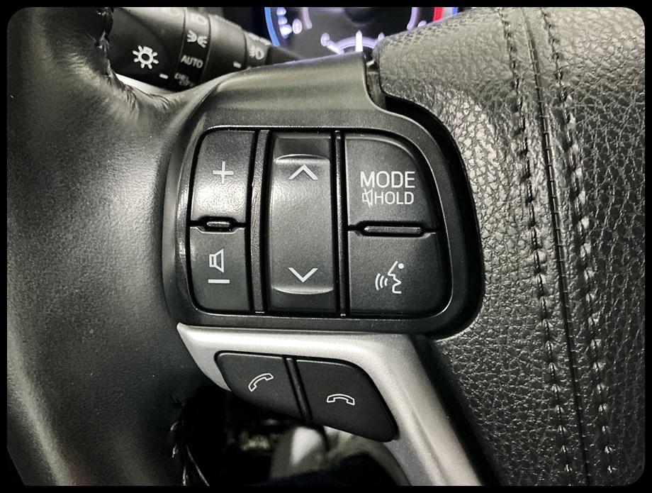 Toyota Highlander SE FWD V6 2019