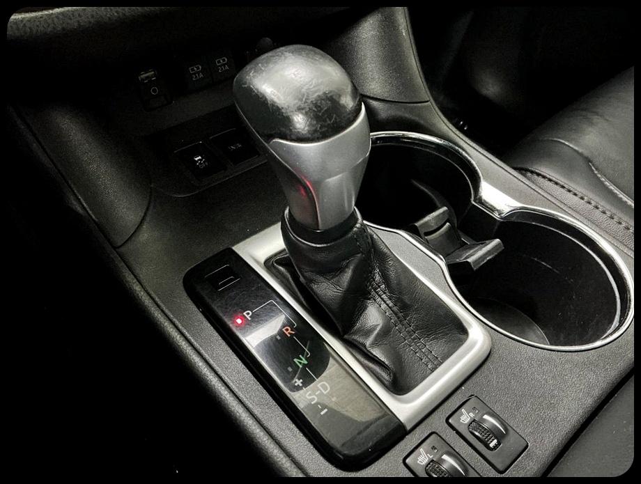 Toyota Highlander SE FWD V6 2019