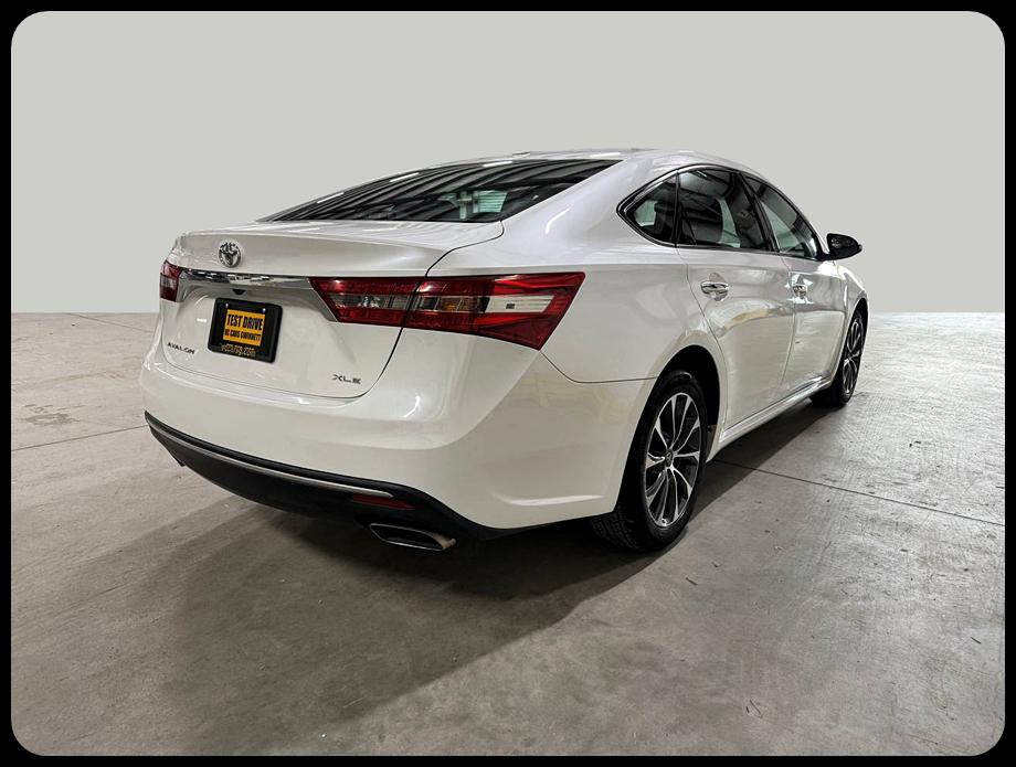 Toyota Avalon XLE 2016