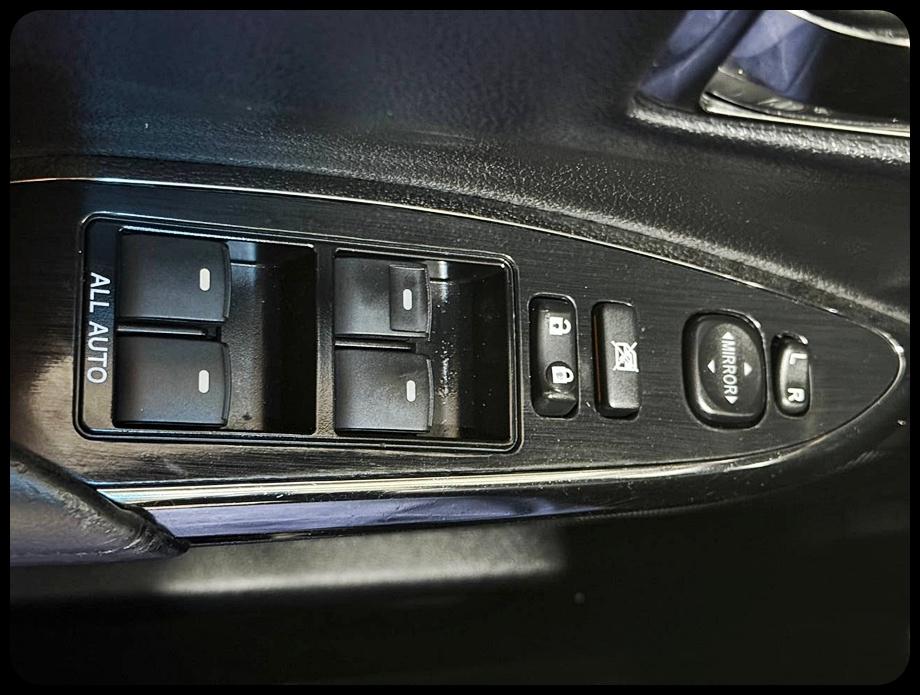Toyota Avalon XLE 2016