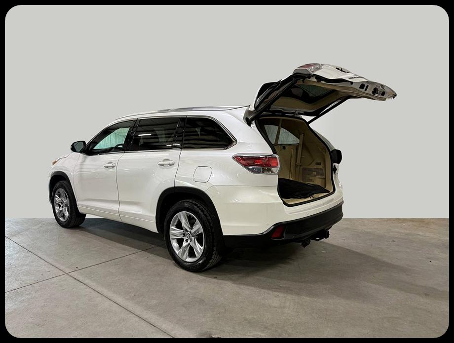 Toyota Highlander Limited AWD V6 2016