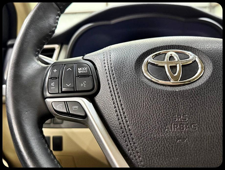 Toyota Highlander Limited AWD V6 2016