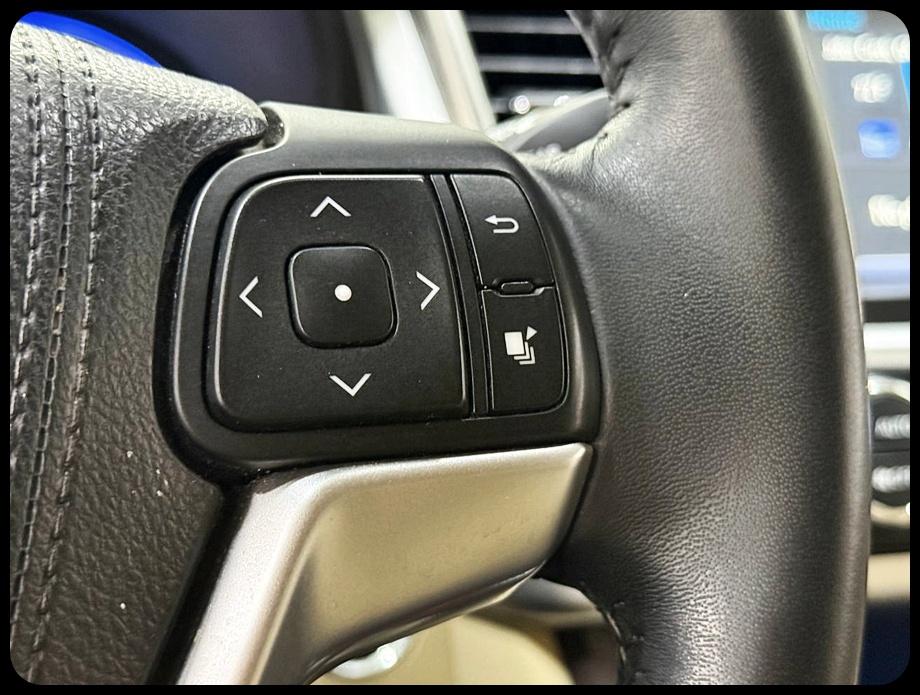Toyota Highlander Limited AWD V6 2016