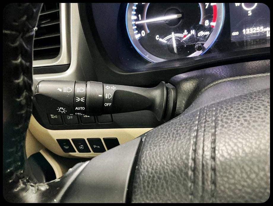 Toyota Highlander Limited Platinum FWD V6 2017