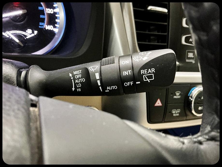 Toyota Highlander Limited Platinum FWD V6 2017