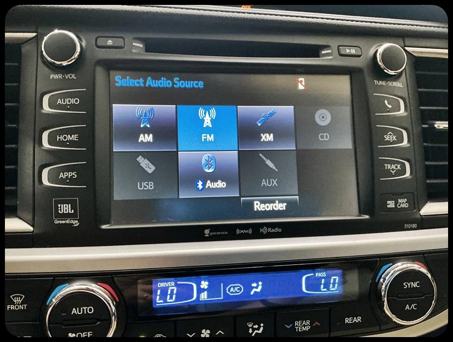Toyota Highlander Limited Platinum FWD V6 2017