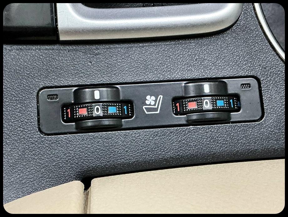 Toyota Highlander Limited Platinum FWD V6 2017