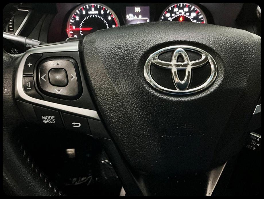 Toyota Camry SE 2015