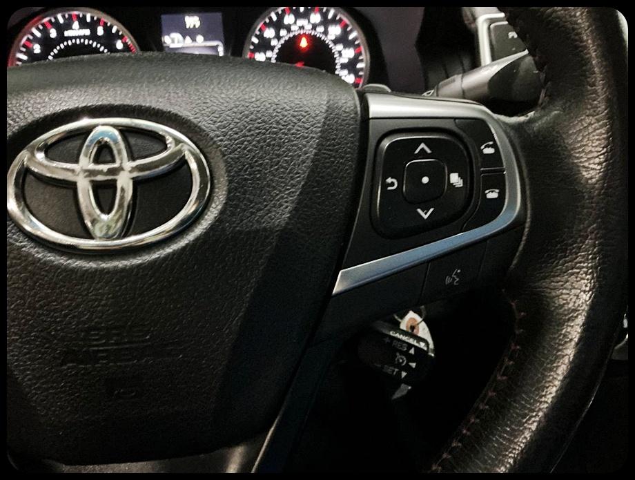 Toyota Camry SE 2015