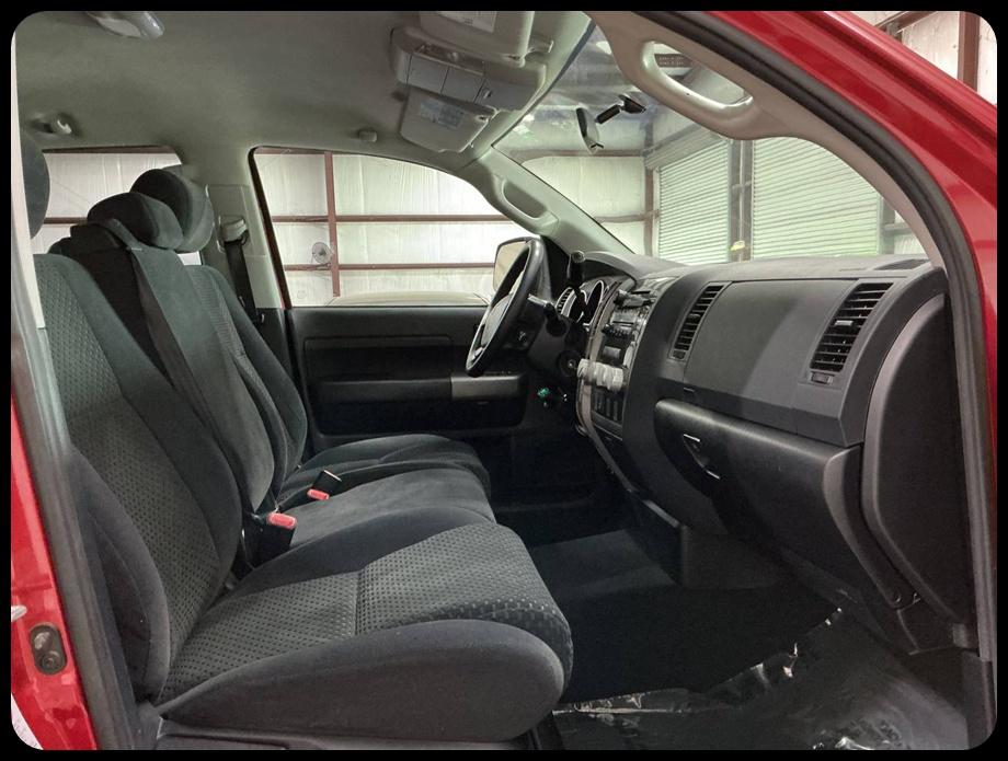 Toyota Tundra Tundra-Grade Double Cab 4.6L 2WD 2012
