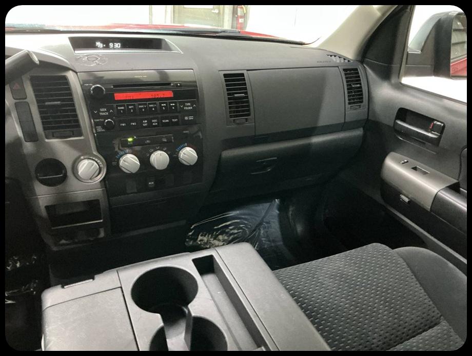 Toyota Tundra Tundra-Grade Double Cab 4.6L 2WD 2012