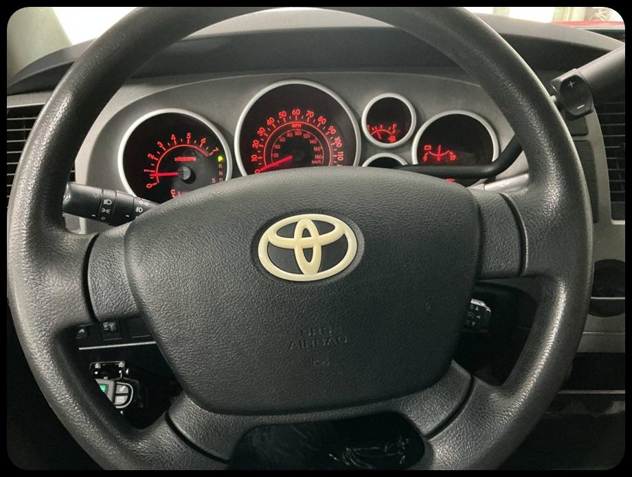 Toyota Tundra Tundra-Grade Double Cab 4.6L 2WD 2012