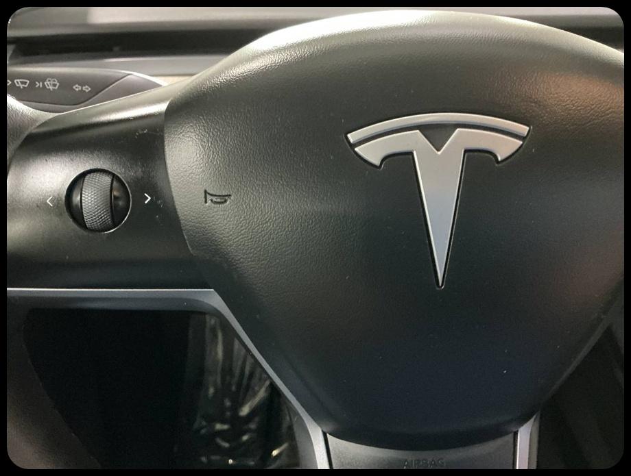 Tesla Model Y Long Range AWD 2023