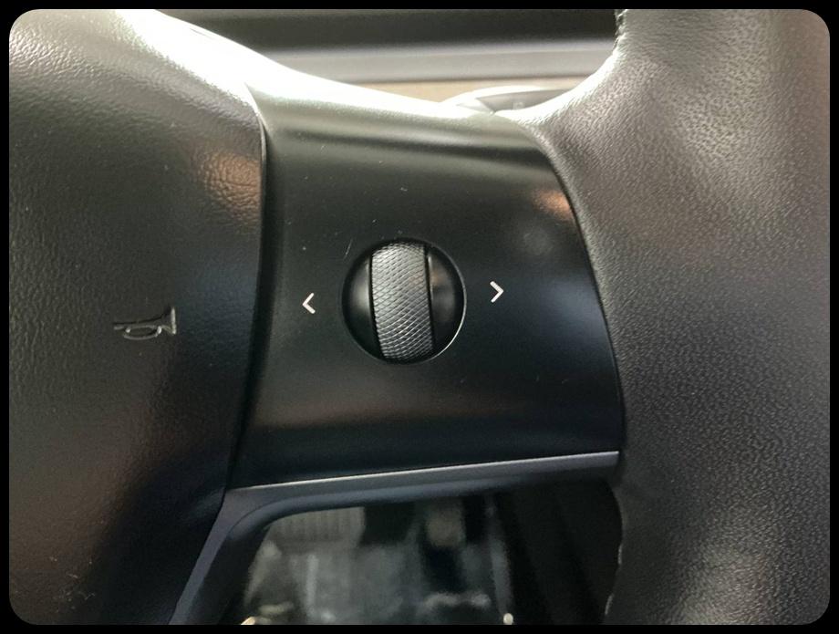 Tesla Model Y Long Range AWD 2023