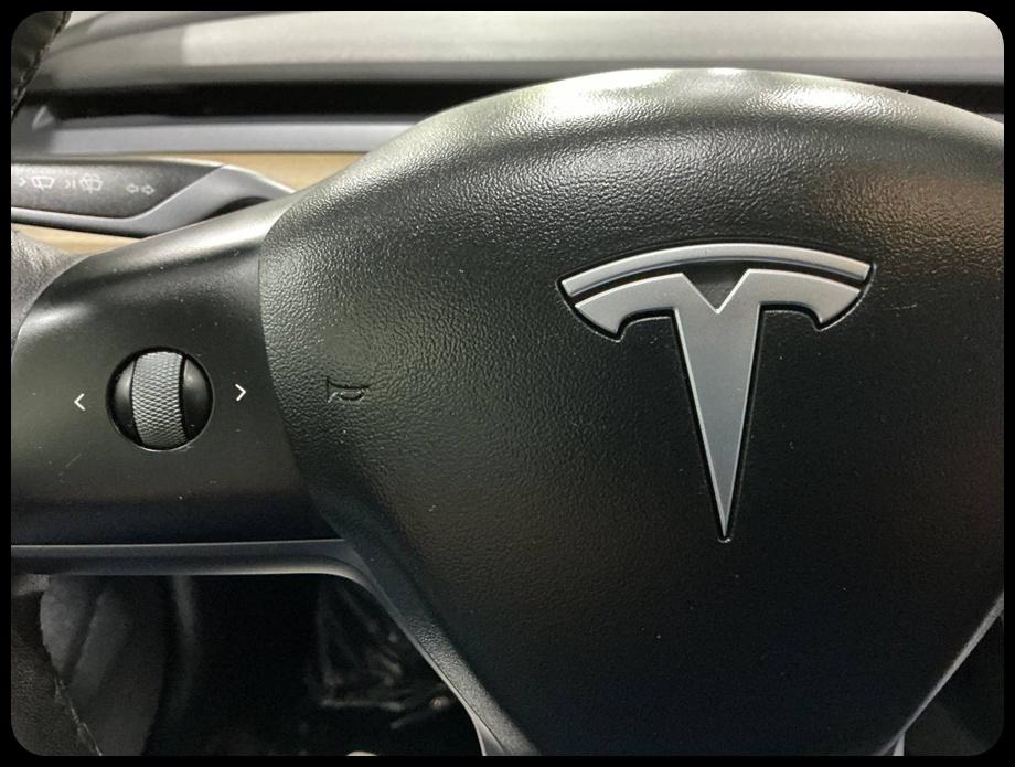 Tesla Model 3 Standard Range Plus 2022