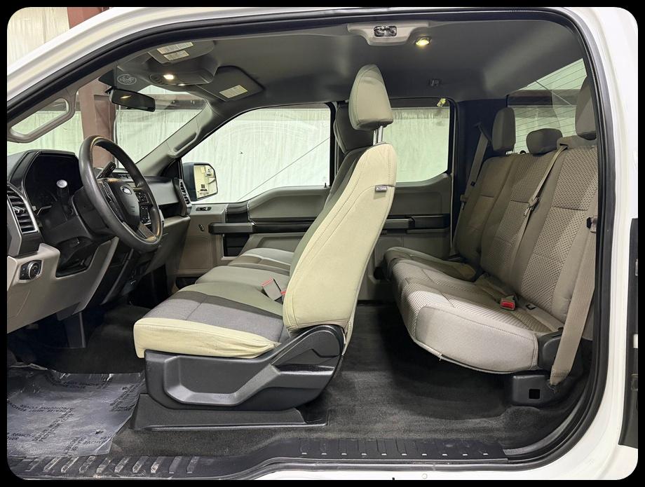 Ford F-150 XLT SuperCab 4WD 2015