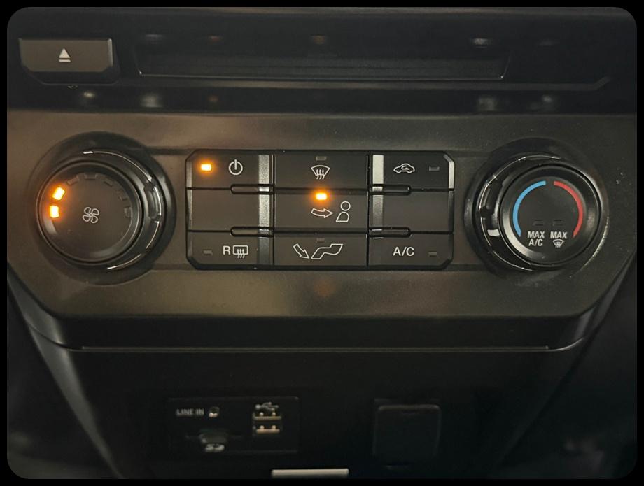 Ford F-150 XLT SuperCab 4WD 2015