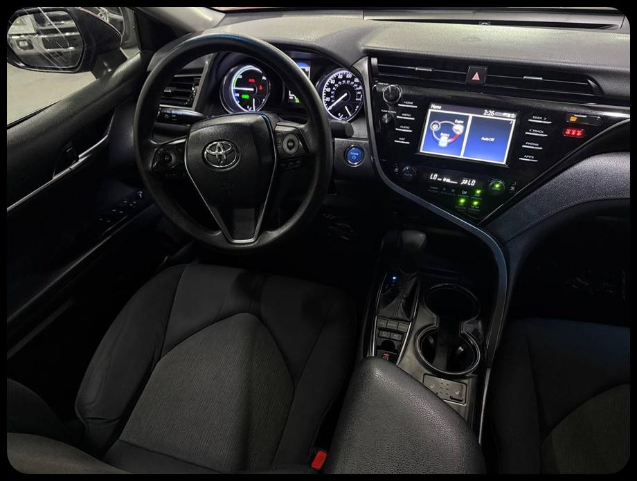 Toyota Camry Hybrid LE 2019