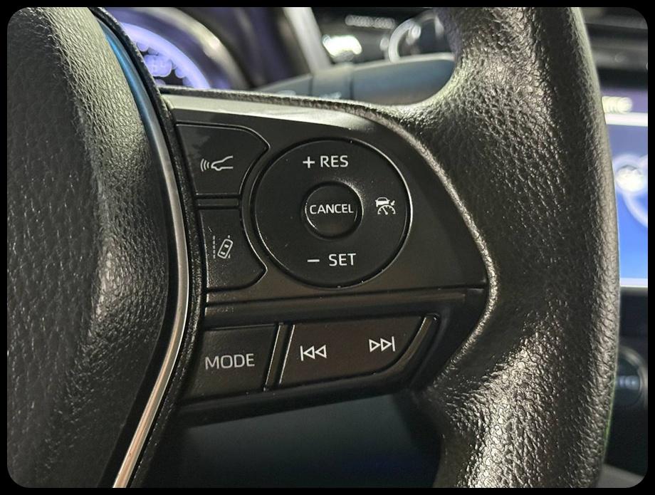 Toyota Camry Hybrid LE 2019