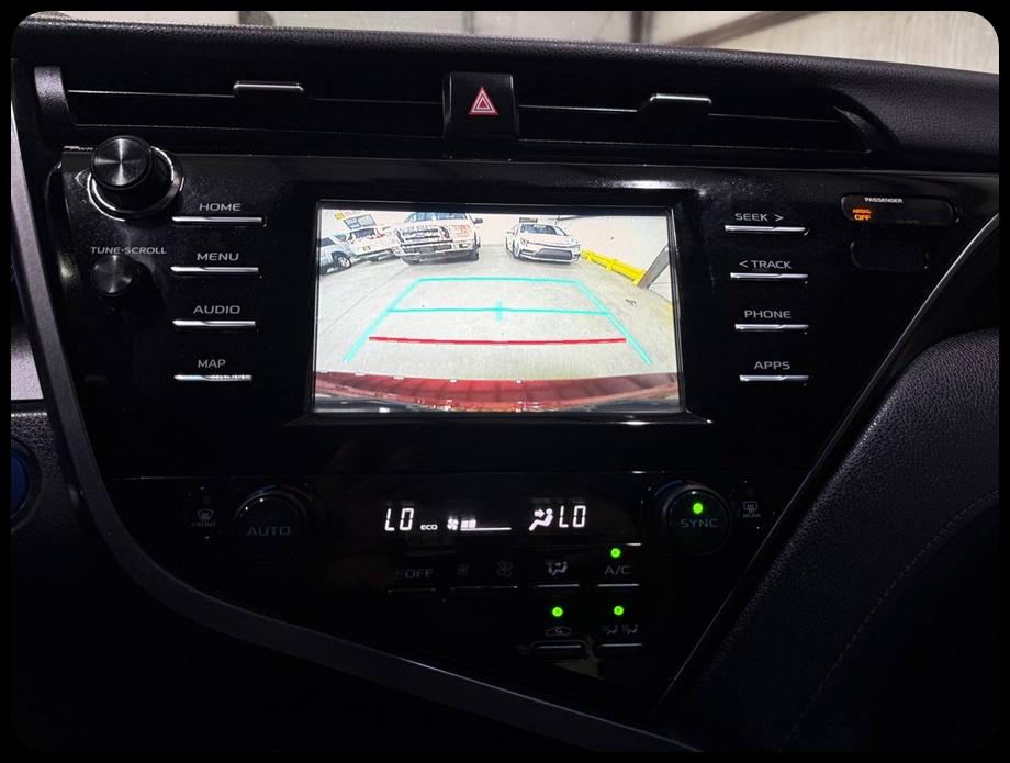 Toyota Camry Hybrid LE 2019