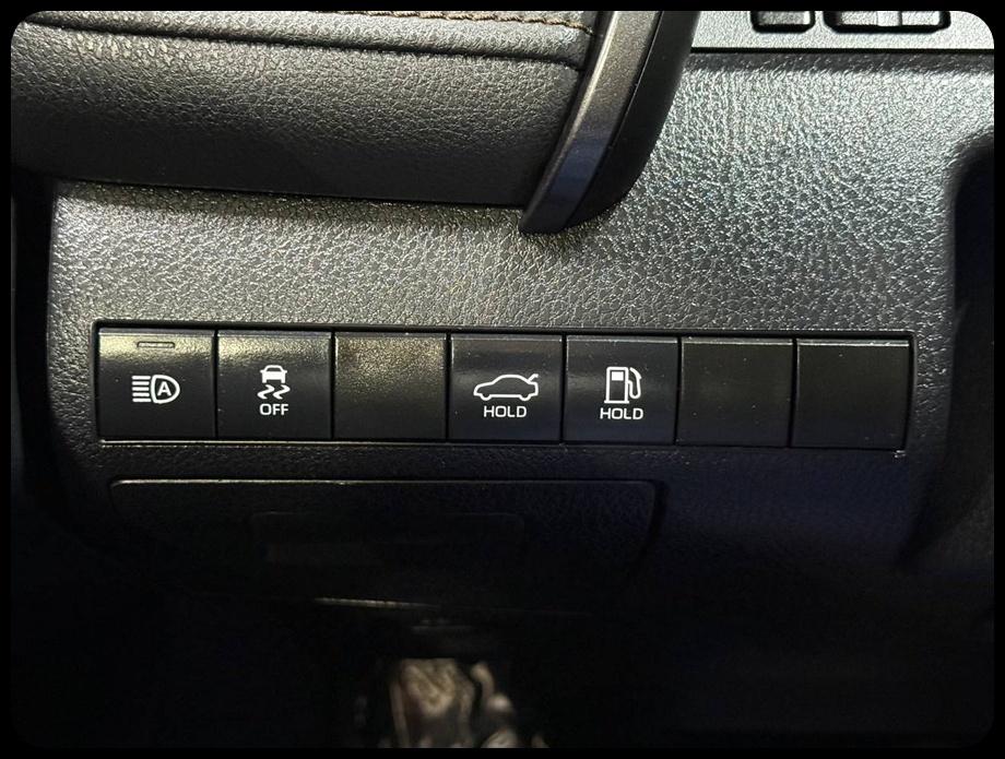 Toyota Camry Hybrid LE 2019