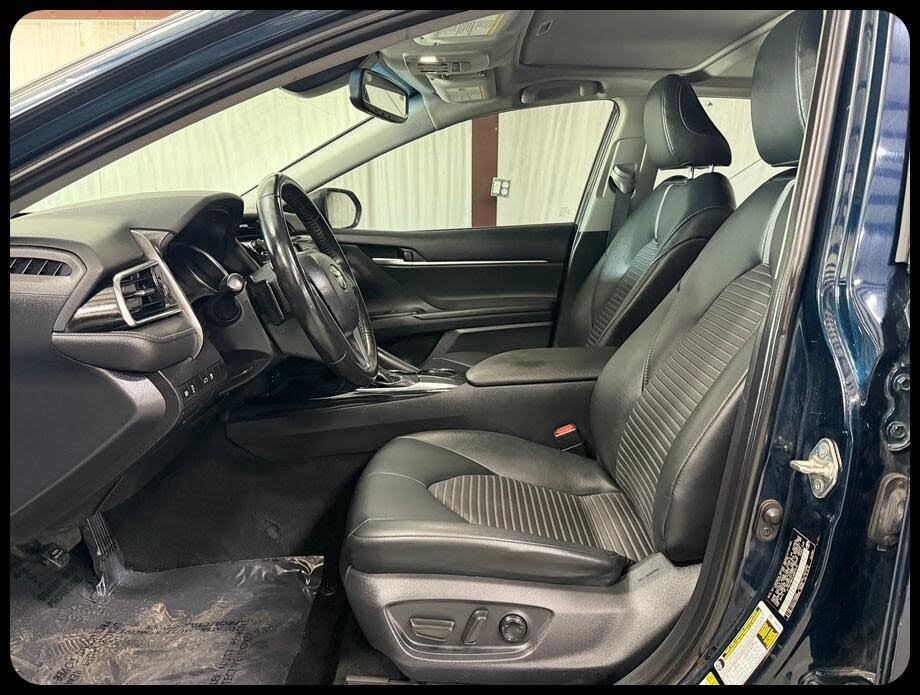 Toyota Camry SE 2018