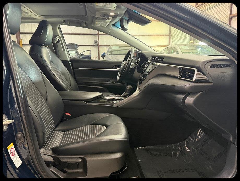Toyota Camry SE 2018