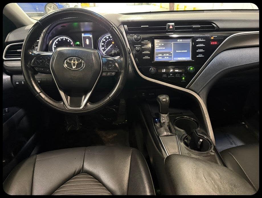 Toyota Camry SE 2018